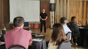 En primera persona: dejó una multinacional para asesorar a líderes del agro