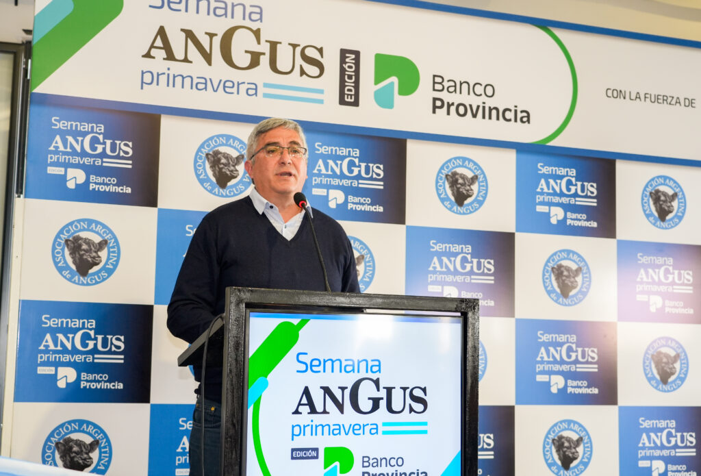Javier Rodríguez, ministro de Desarrollo Agrario de la provincia de Buenos Aires. Javier Rodríguez, ministro de Desarrollo Agrario de la provincia de Buenos Aires.
