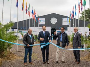 Con la presencia de Gustavo Valdés, se inauguró la Exposición Nacional Brangus