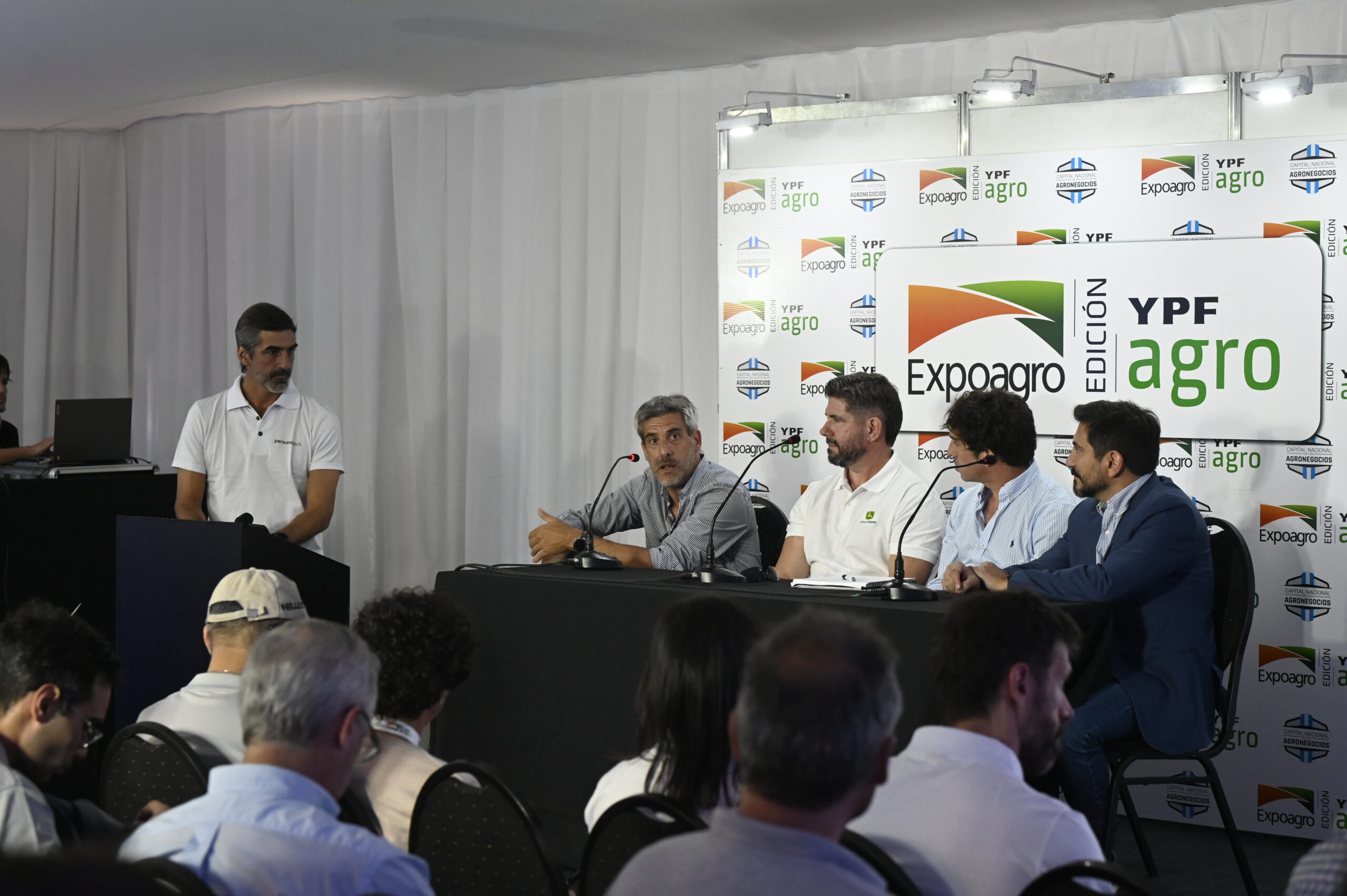 “Del dato al plato”: Debate de expertos sobre tecnologías que potencian el agro