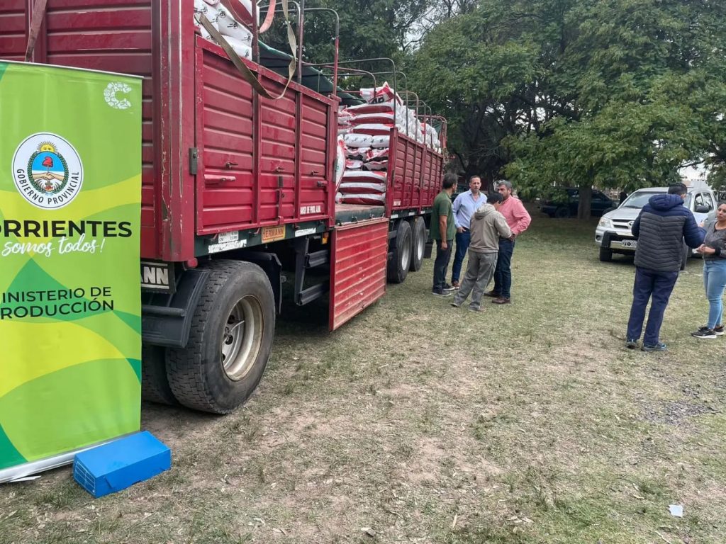 Entrega Alimento en Sauce, Corrientes.