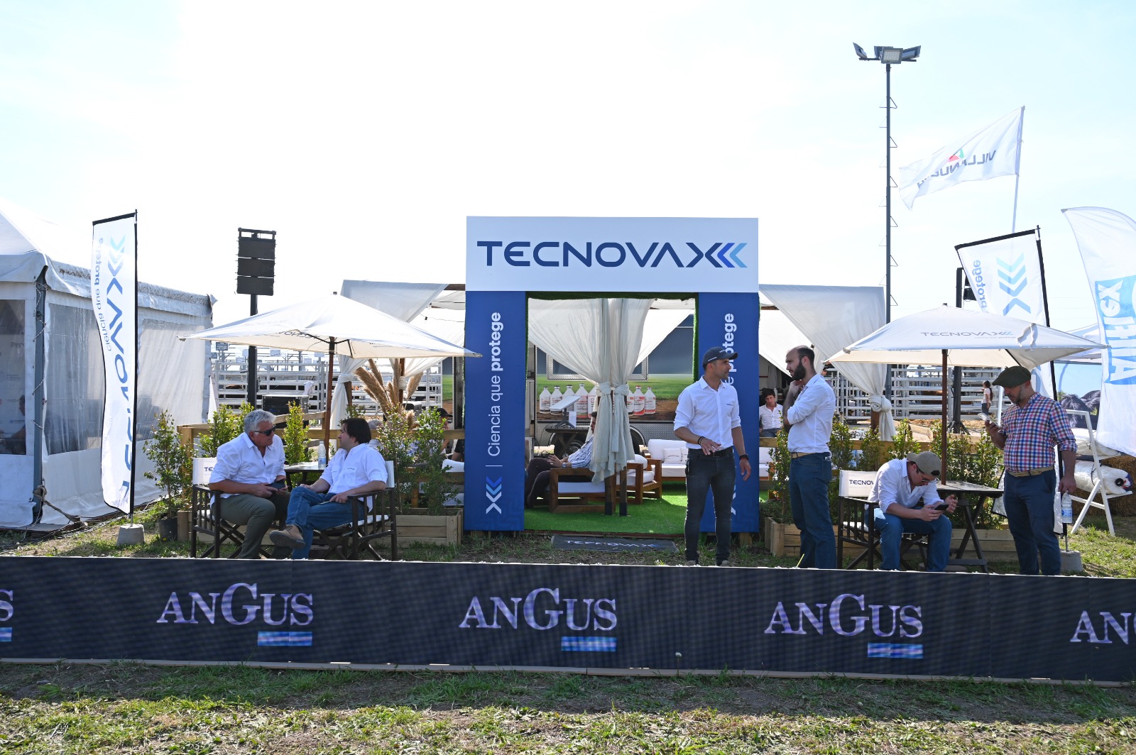 Tecnovax acompaña a la ganadería argentina