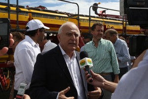 10/03 – SANTA FE PRESENTÓ SU PLAN INDUSTRIAL