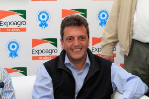 11/03 – MASSA DIO EL PRESENTE EN EL ÚLTIMO DÍA DE LA MUESTRA