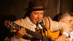 El canto improvisado que mantiene viva la tradición