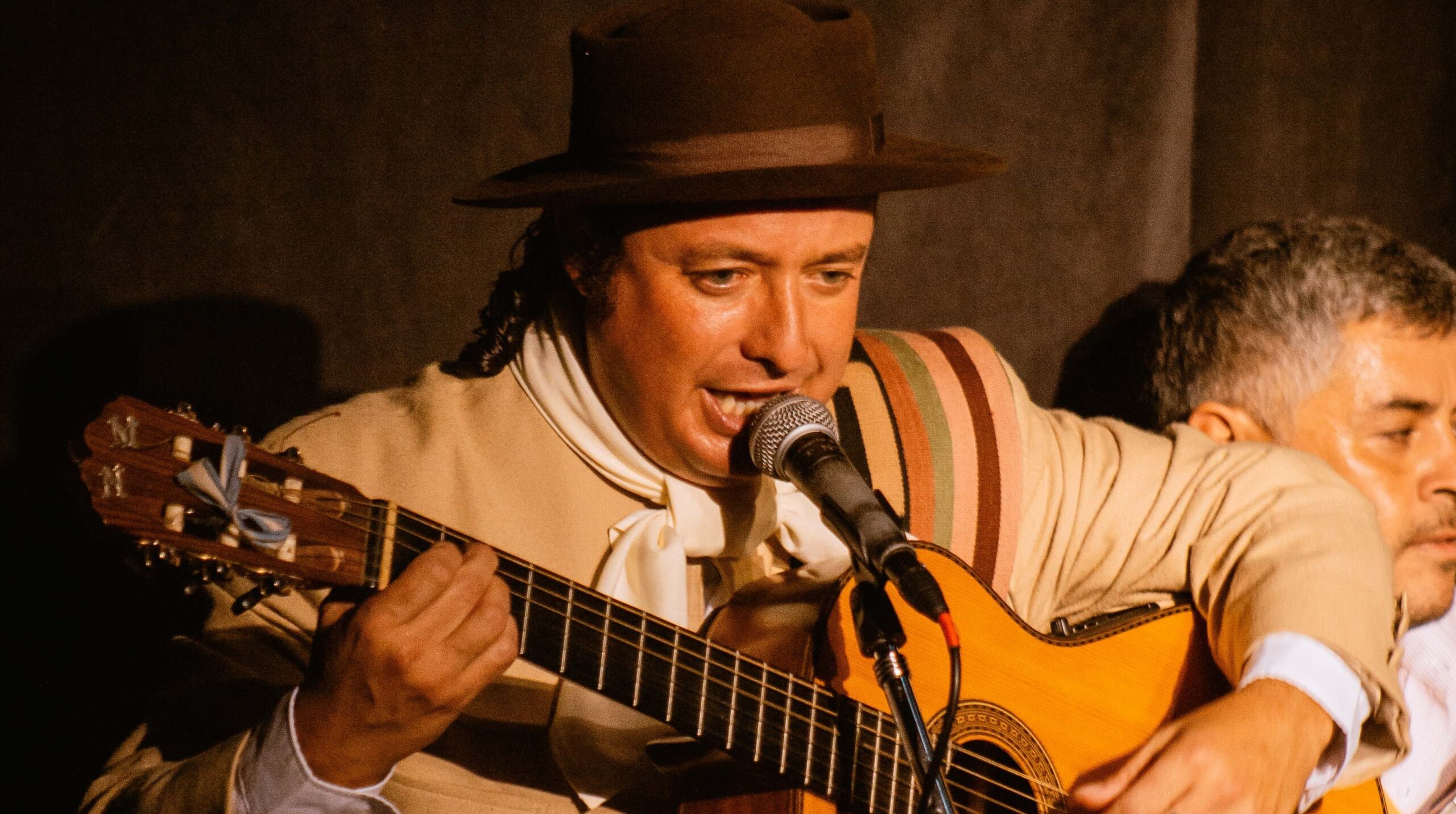 El canto improvisado que mantiene viva la tradición