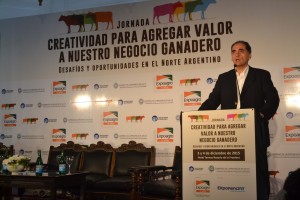 10/12 – CON ÉXITO CULMINÓ LA PRIMERA JORNADA GANADERA DE EXPOAGRO EN SALTA