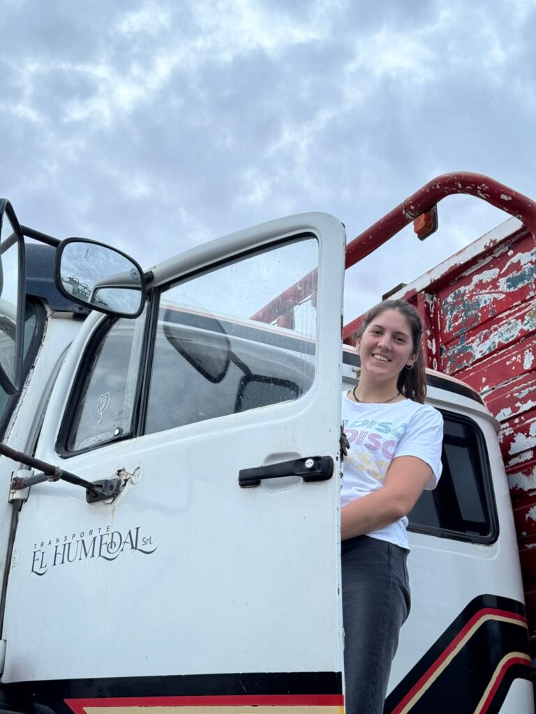 Romina Arrieta, orgullo joven del transporte de hacienda