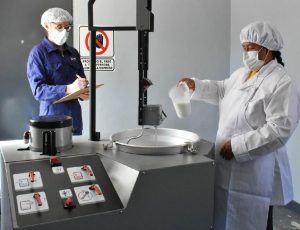 Desarrollan una tina solar para la producción de quesos artesanales