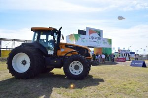 El Tractor Oficial de Expoagro 2023 expuso su tecnología, potencia y prestigio internacional