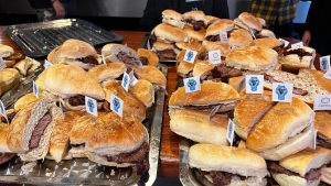 La Selección Nacional de fútbol femenino celebró su despedida con Carne Angus