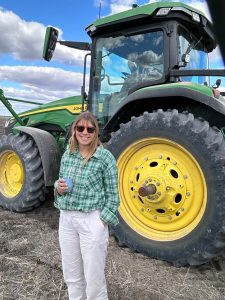 De periodista a enfermera, bombera y a hacerse cargo del campo de su padre, sin escalas