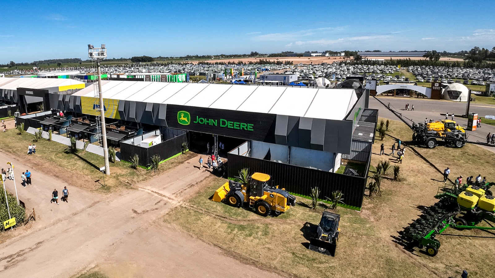 John Deere anuncia nuevas inversiones e incrementa su capacidad productiva en Argentina