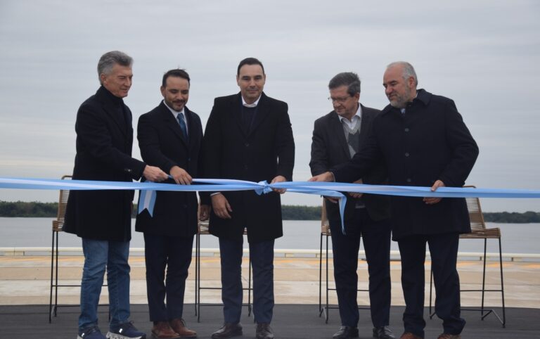 Corrientes inauguró un puerto multimodal para sacar su producción al mundo
