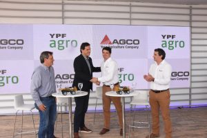 12/03 – YPF Agro y AGCO suman esfuerzos para potenciar las soluciones de nutrición de cultivos