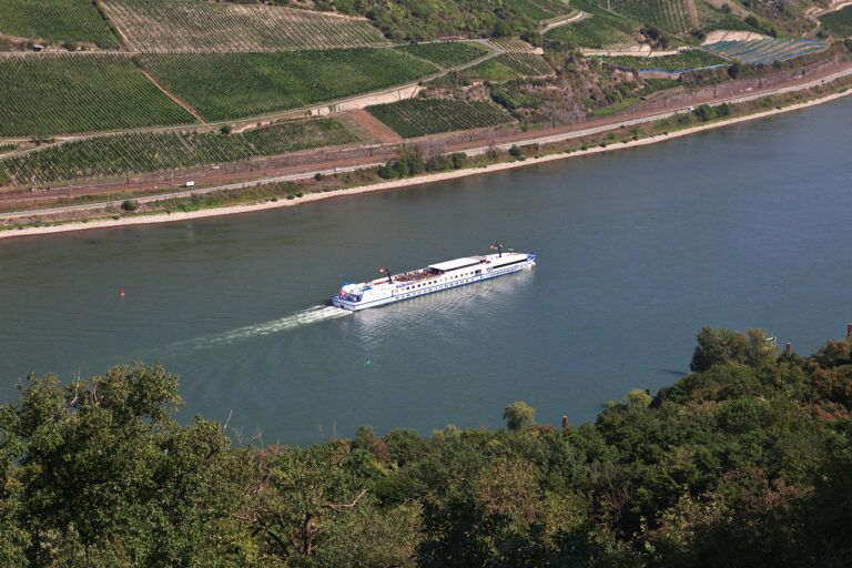 El cabotaje fluvial de granos creció 18% y marcó un récord en cinco años - Expoagro - Edición YPF Agro