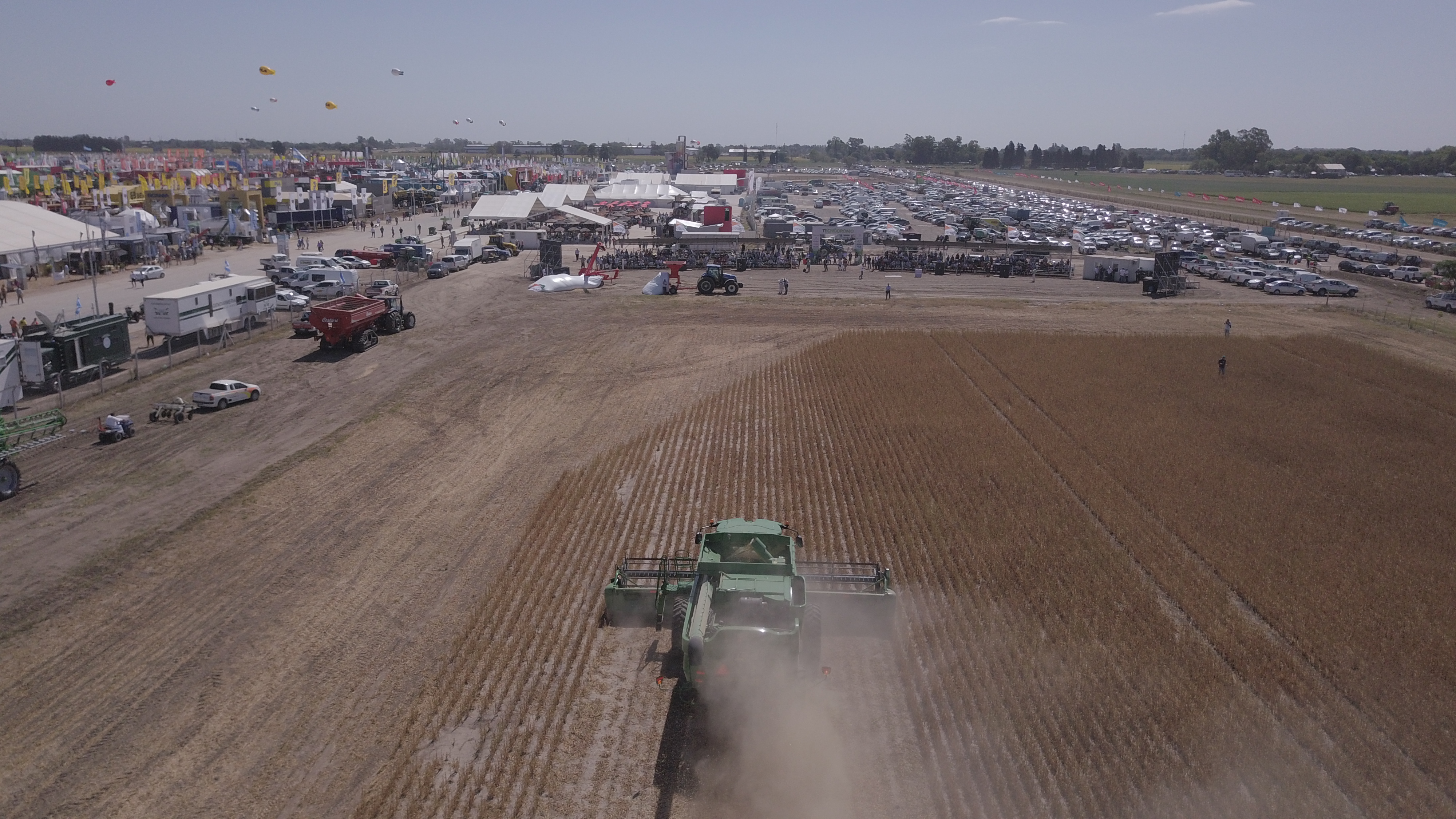 13/03 – GRAN OFERTA DE CRÉDITOS DAN EL MARCO IDEAL PARA LOS NEGOCIOS EN EXPOAGRO