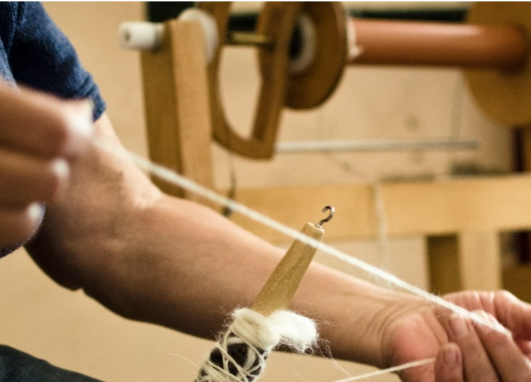 «Manos del Salado»: hilanderas que transforman lana en oportunidades